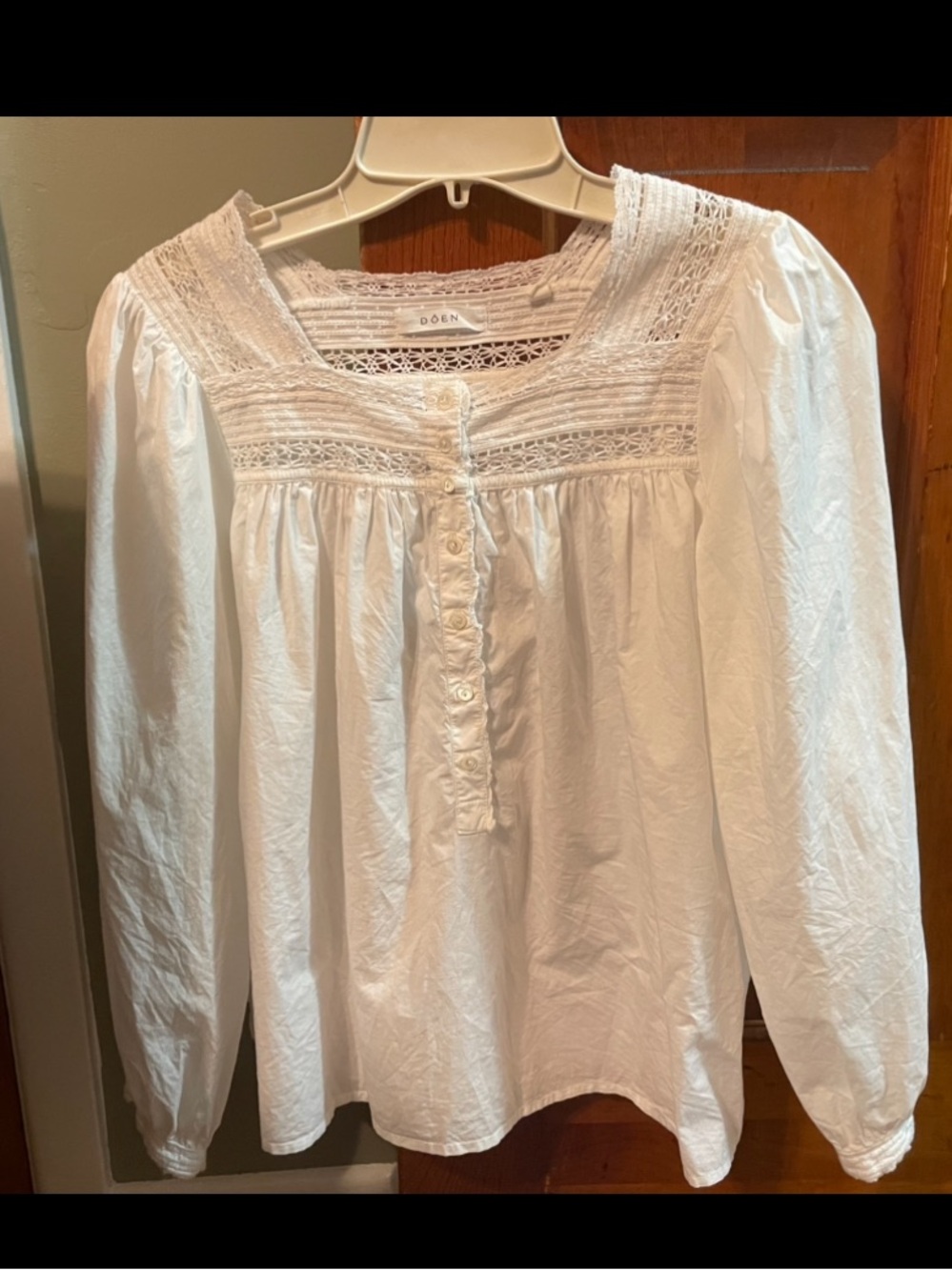 Doen White blouse